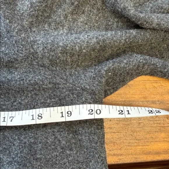 Wildfox Charcoal “Candy is dandy but liquor is quicker” sweatshirt. Large. - Picture 8 of 9